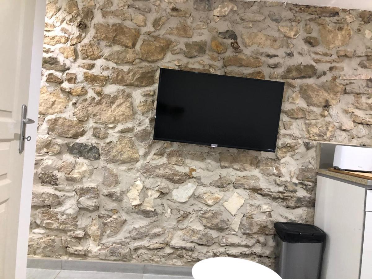Les Olives Wifi Netflix Appart-Hotel-Provence La Fare-les-Oliviers Bagian luar foto